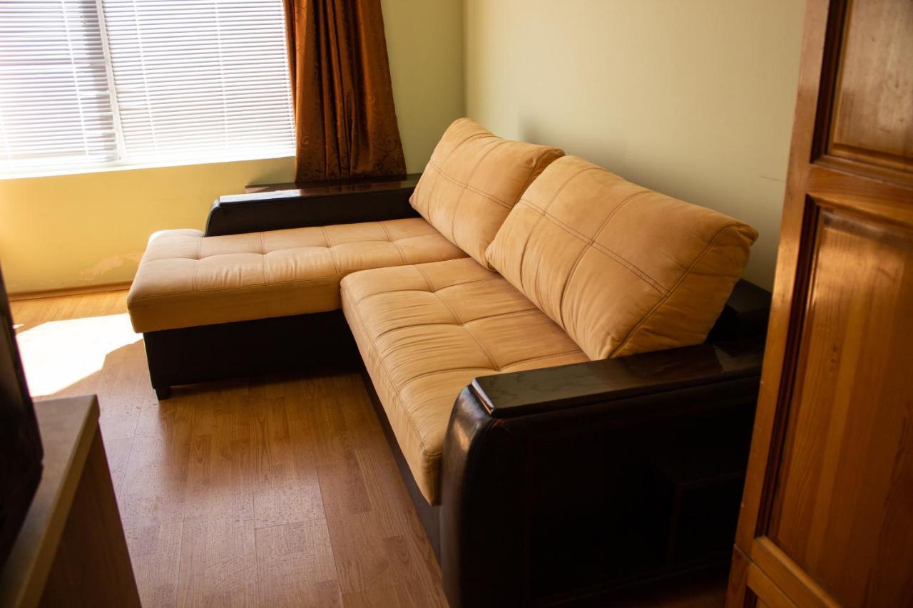 Central Couch Studio Pomorie Luaran gambar