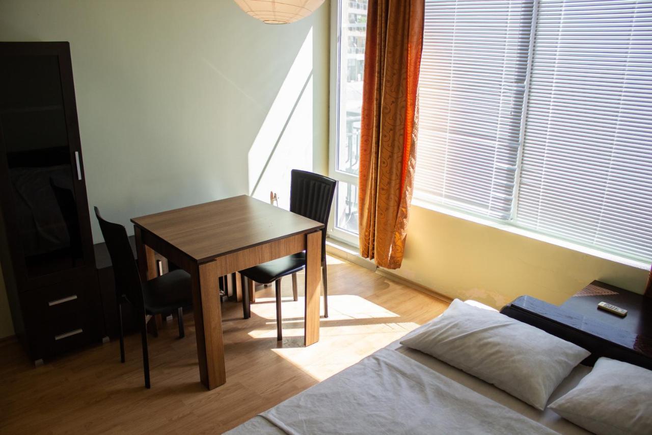 Central Couch Studio Pomorie Luaran gambar
