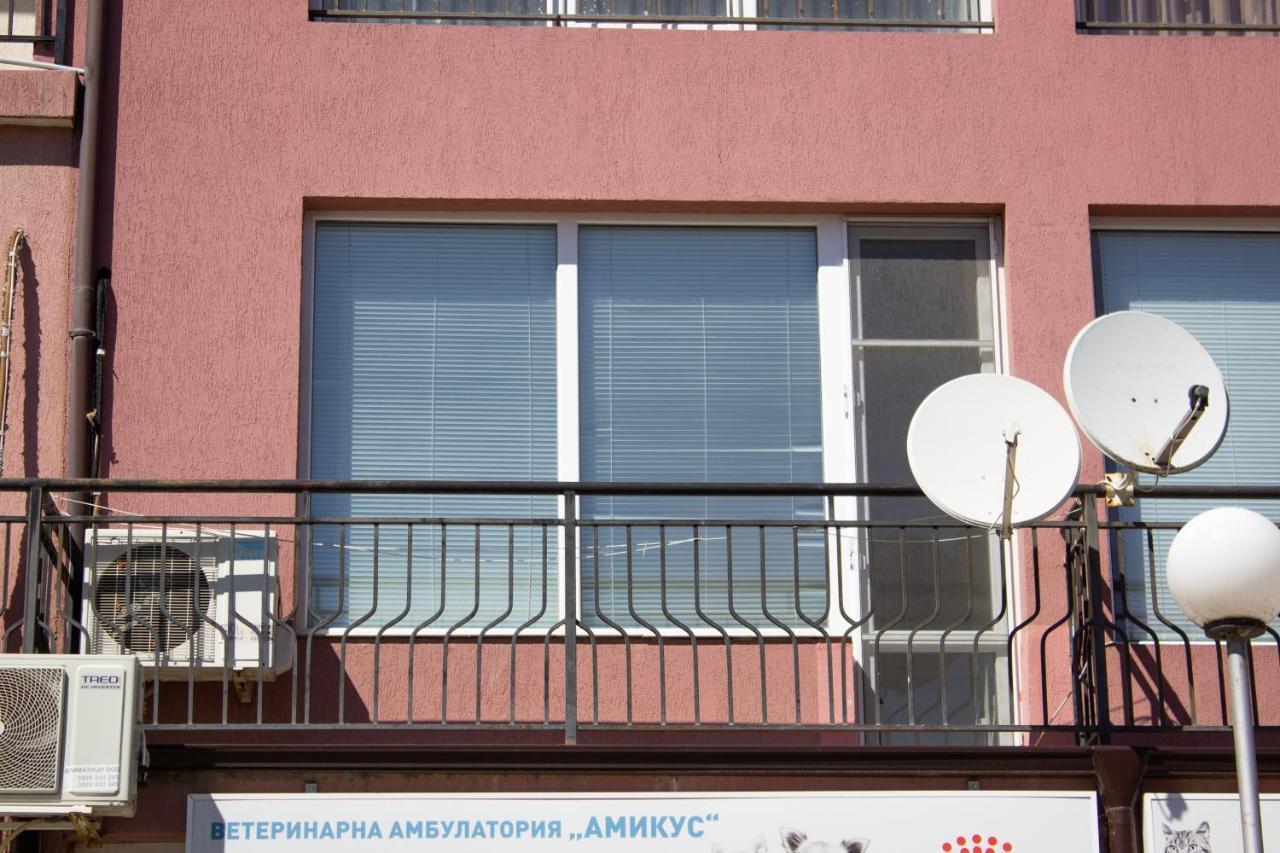 Central Couch Studio Pomorie Luaran gambar